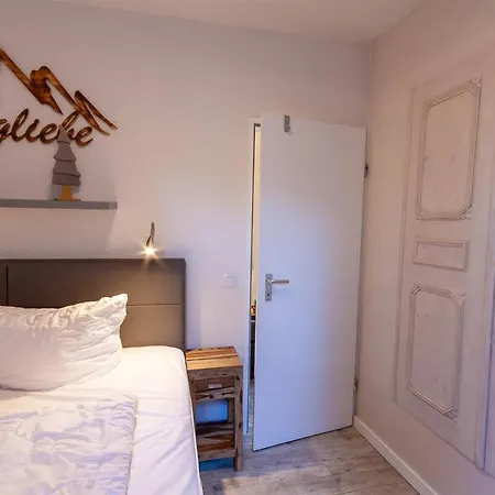 Kleine Bergsuite Mit Terrasse Lägenhet