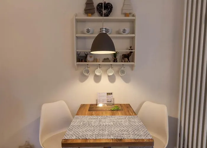 Kleine Bergsuite Mit Terrasse